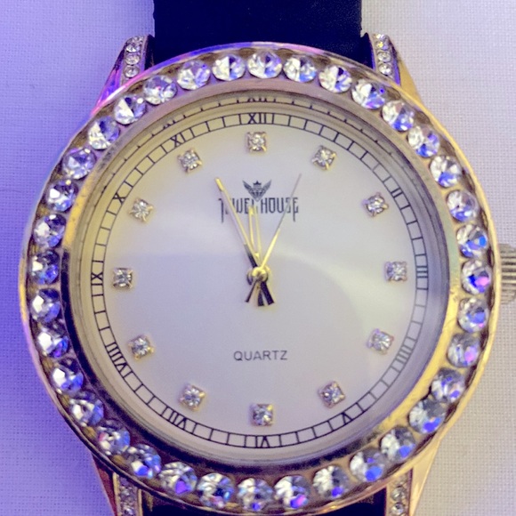 Jewel House Quartz Watch - Picture 9 of 9